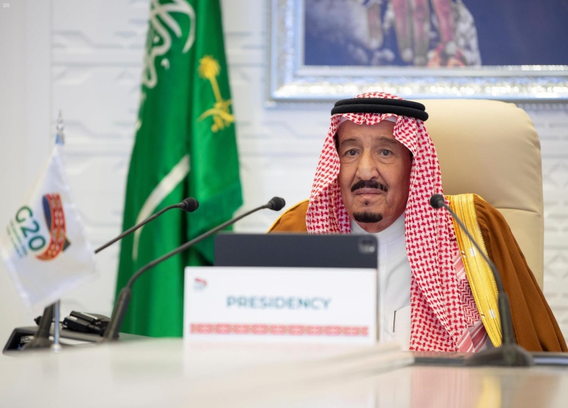 الملك سلمان: على قادة العشرين العمل على إتاحة وصول عادل للقاحات كورونا