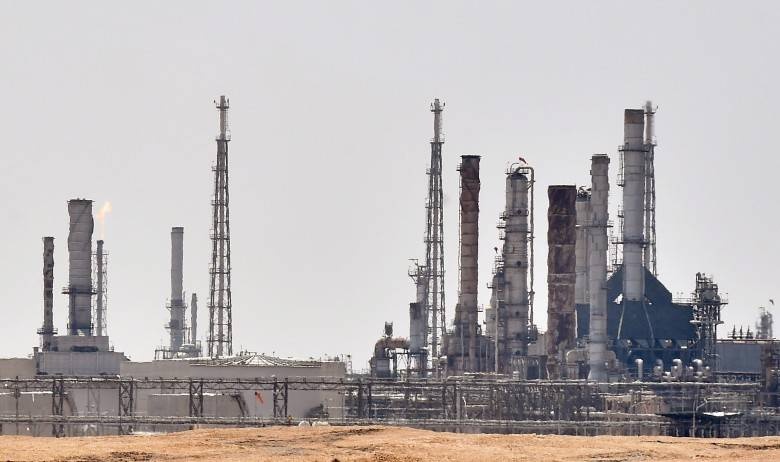 لتوسيع قدراتها في خدمات حقول النفط .. «طاقة» السعودية تستحوذ على «أزر تكنولوجيز»