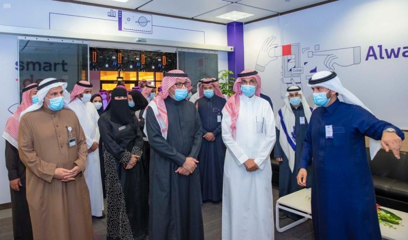 رئيس جامعة الملك سعود يدشن كرسي "stc للذكاء الاصطناعي"