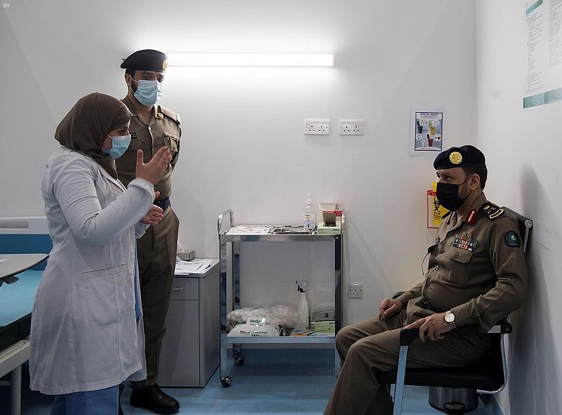 718 غرفة طبية في السعودية تقدم التطعيم المجاني ضد "كورونا"