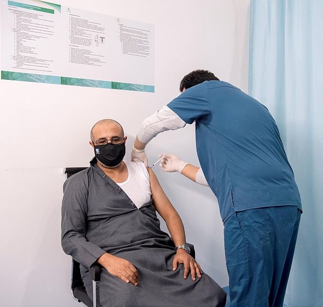718 غرفة طبية في السعودية تقدم التطعيم المجاني ضد "كورونا"