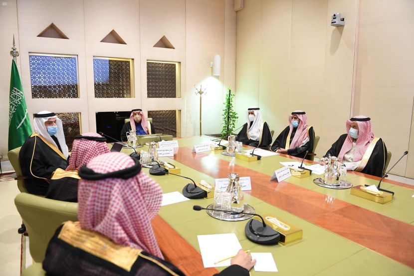 أمير الرياض يبحث استراتيجية الهيئة العامة لعقارات الدولة