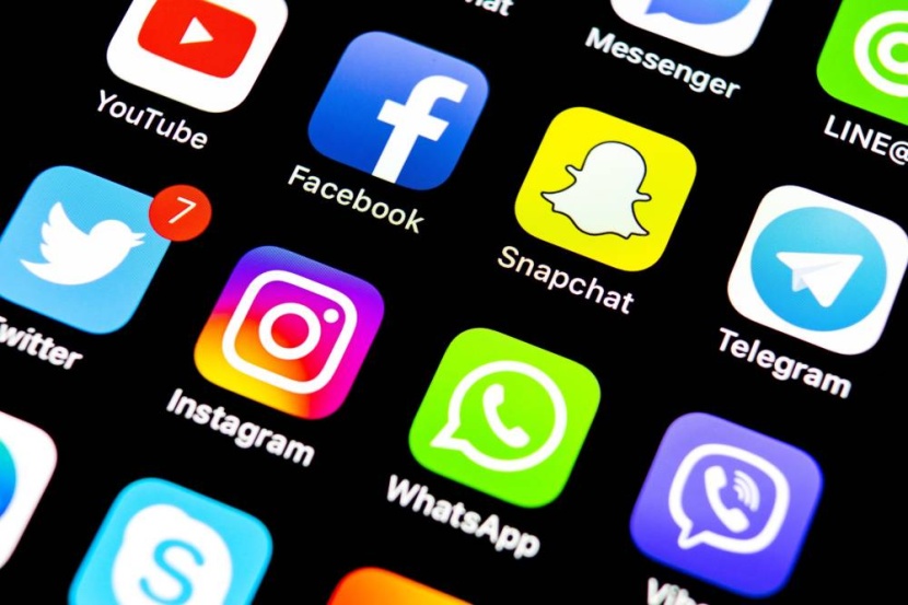بعد استغلال "تلجرام"و "سيغنال" للأمر .. "واتساب" تطمئن مستخدميها بشأن الخصوصية