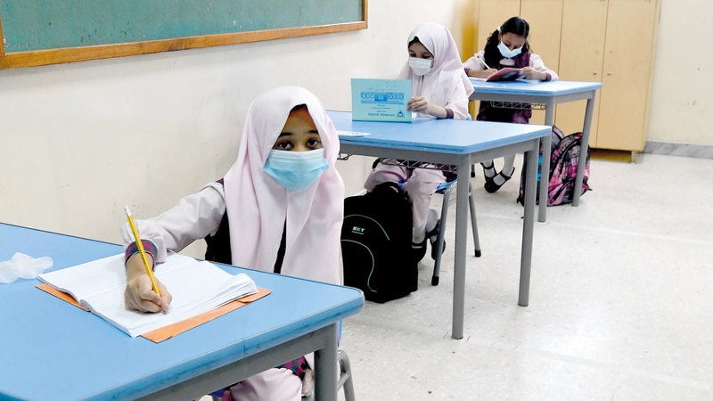 الإمارات : فبراير موعدا لعودة الطلبة للدوام في المدارس