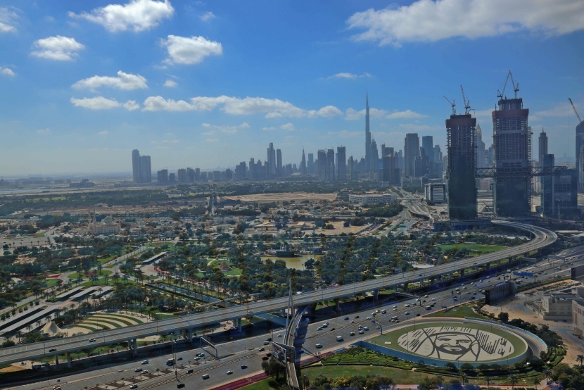  اللجنة العليا لإدارة الأزمات والكوارث في دبي تعتمد مجموعة جديدة من التدابير الوقائية لمواجهة الجائحة