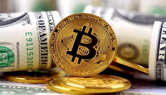 بيتكوين تقترب من حاجز 50 ألف دولار 