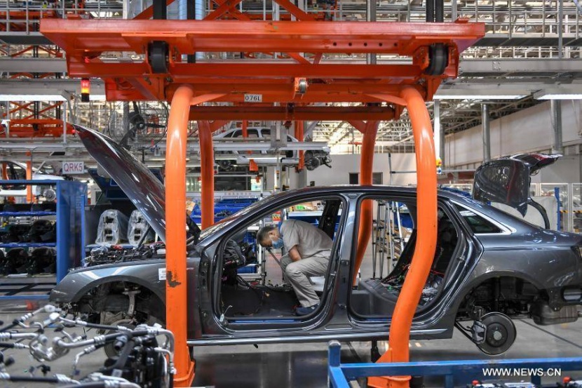مبيعات السيارات الصينية ترتفع 26 % في يناير إلى 2.18 مليون وحدة