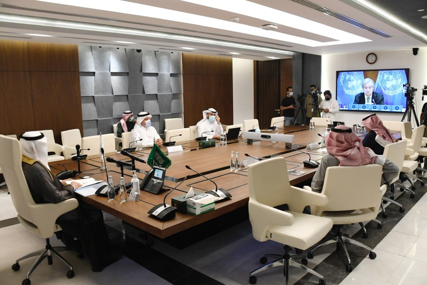 السعودية تدعم العمليات الإنسانية في اليمن بـ 430 مليون دولار