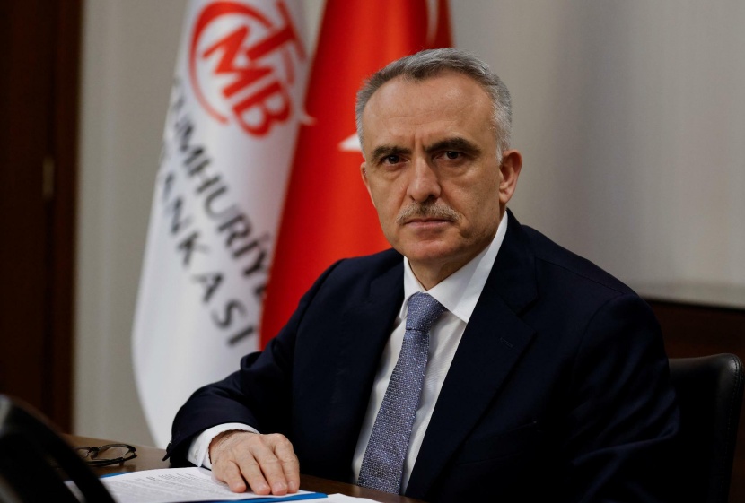 أردوغان يقيل محافظ البنك المركزي بعد أقل من 5 أشهر من تعيينه