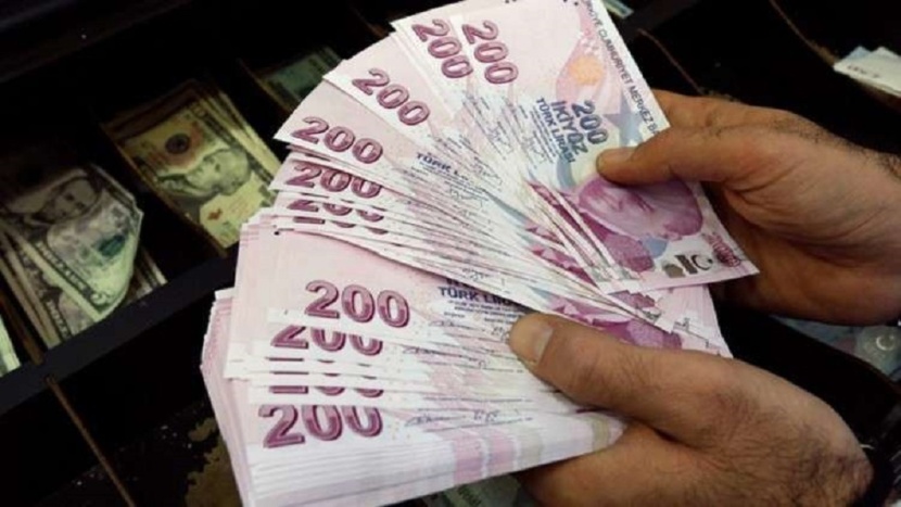 الليرة التركية تقترب من مستويات قياسية متدنية.. الدولار = 7.85 ليرة