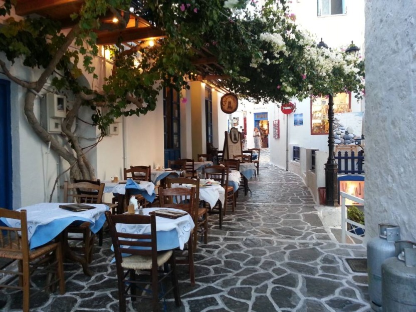 الجائحة تفاقم أزمة المطاعم في اليونان .. 6 من كل 10 مؤسسات مهددة بالإغلاق