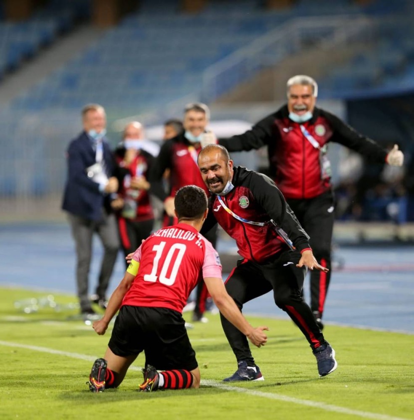سقوط .. الهلال