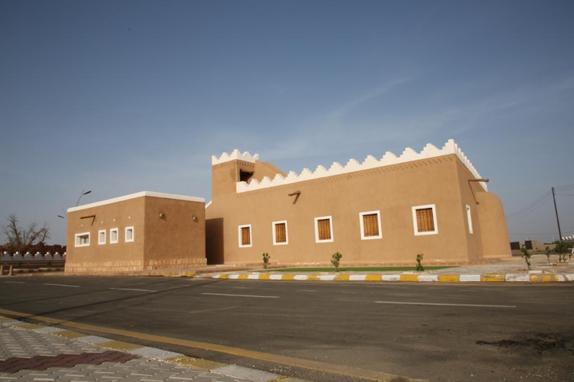 من مشروع ولي العهد لتطوير المساجد التاريخية .. جامع عقلة الصقور التاريخي في القصيم