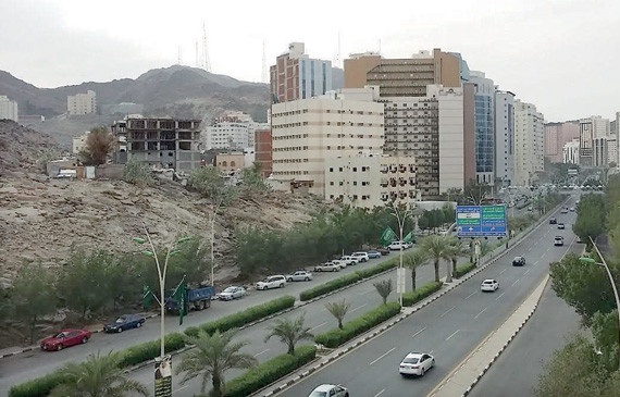 "عقارات الدولة" تطرح 3 فرص استثمارية في مكة بإجمالي 18 ألف متر مربع