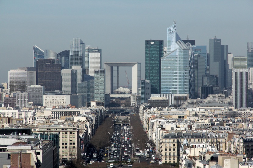 الاقتصاد الفرنسي يعود إلى دائرة الركود في الربع الأول