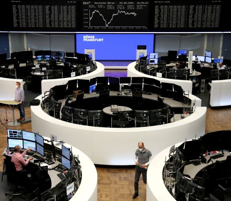 الأسهم الأوروبية تغلق مرتفعة بدعم من بيانات إيجابية 
