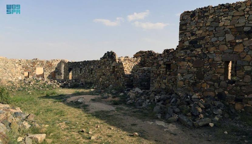 قلعة شمسان في أبها إطلالة تاريخية برؤية سياحية جديدة