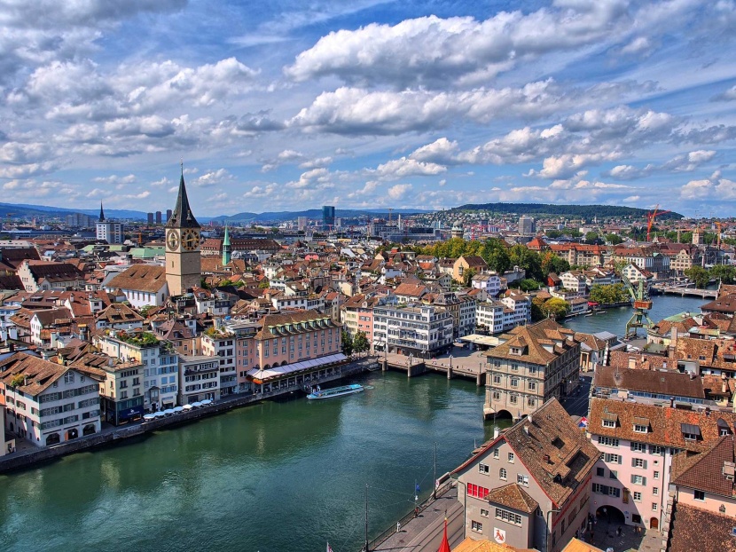 سويسرا تتوقع نمو الناتج المحلي بنسبة 3.6%