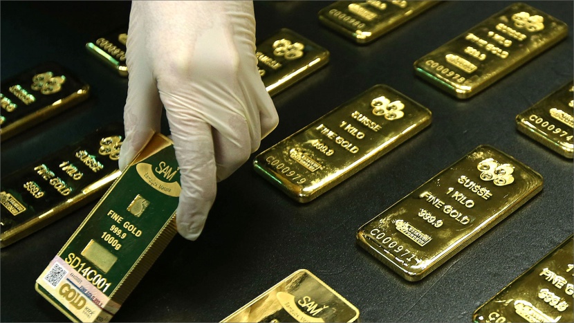 الذهب يرتفع 0.5% مع ميل الاحتياطي الاتحادي إلى التشديد النقدي 