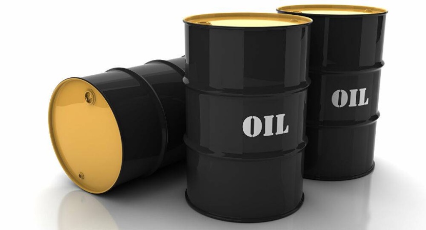 أسواق النفط تسجل استقرارا في آليات العرض والطلب .. والدولار يضغط على الأسعار