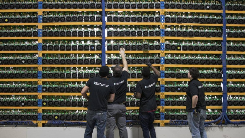 ضربة قاسية .. بيتكوين تخسر 10 % جراء حملة صينية على مواقع تعدينها