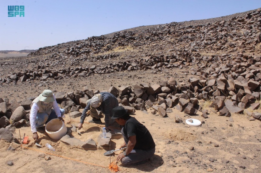 هيئة التراث تُطلق مشروع المسح الأثري للمنشآت الحجرية في منطقة الجوف