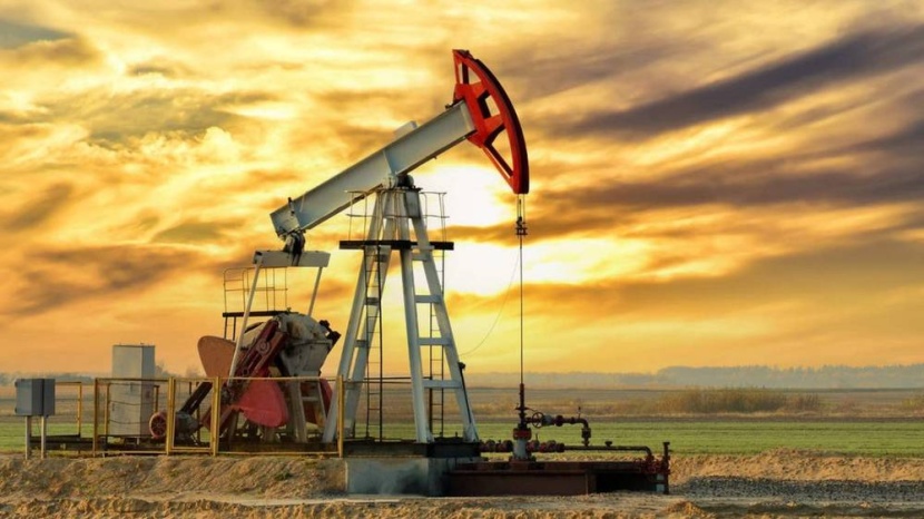 النفط يعزز مكاسبه فوق 75 دولارا .. استعاد مسار الصعود لأعلى مستوى في أسبوعين