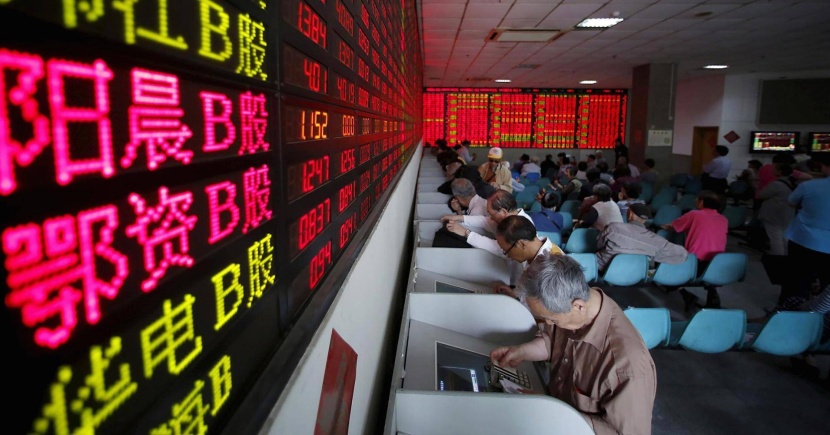 تريليون دولار خسائر الأسهم الصينية في أسبوع .. انهيار أشعلته قرارات مفاجئة للسلطات
