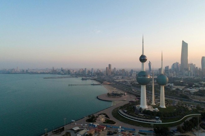 الكويت تعتزم إنشاء أول مدينة لخدمة مصنعي السيارات الكهربائية 