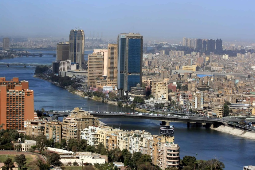 مصر توقع عقدا بقيمة 4.45 مليار دولار لخط سكك حديدية فائق السرعة