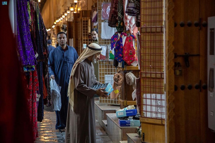 سوق القيصرية .. بُعد تاريخي واقتصادي لأهالي وزوار الأحساء