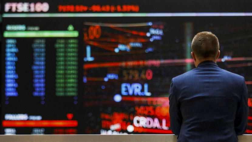 أسهم أوروبا ترتفع مع انتعاش السفر ومكاسب وول ستريت 