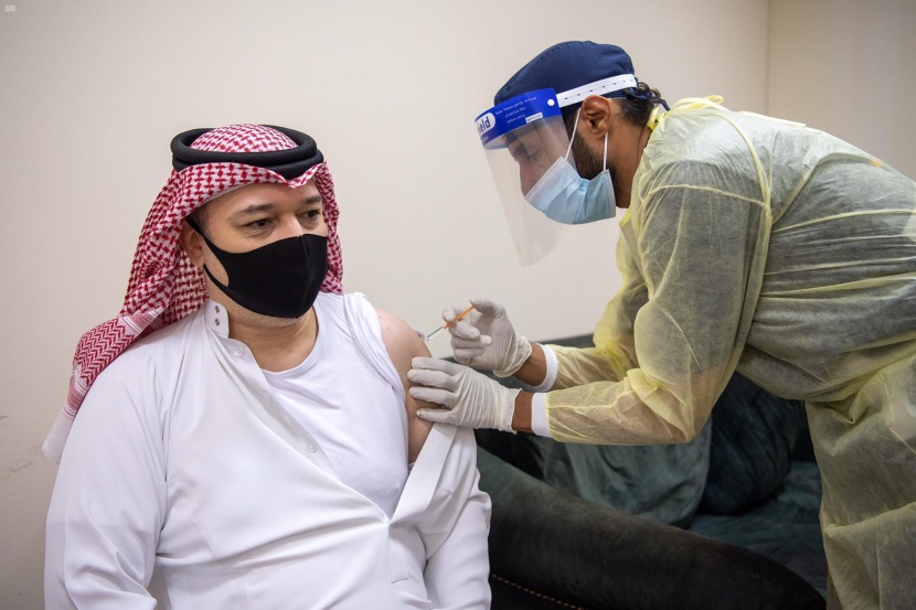 السعودية: 50% من السكان تلقوا الجرعتين