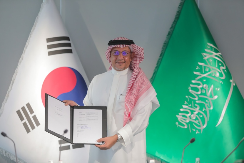 بنك المنشآت الصغيرة والمتوسطة يوقع اتفاقية تعاون مع البنك الصناعي الكوري