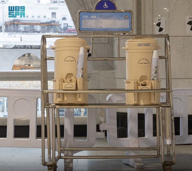 إعادة تشغيل 155 مشربية و20 ألف حافظة ماء زمزم في المسجد الحرام