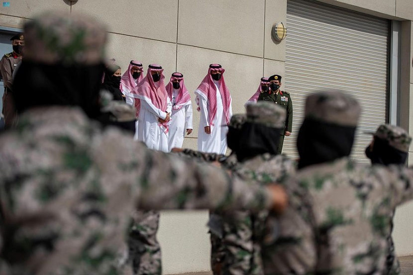 وزير الداخلية يتفقد سير عمل مديرية السجون ويدشن عددا من المراكز التأهيلية التخصصية 