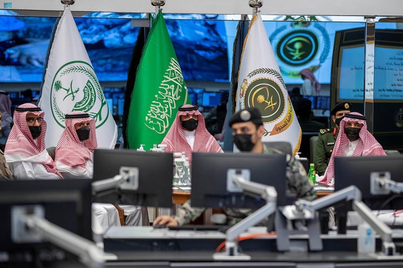 وزير الداخلية يتفقد سير عمل مديرية السجون ويدشن عددا من المراكز التأهيلية التخصصية 