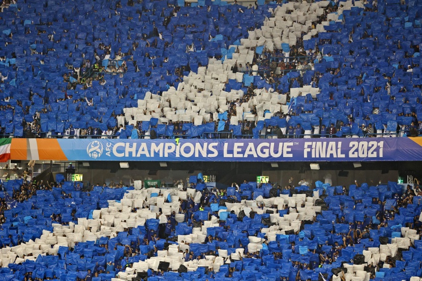 الهلال يهزم بوهانج بثنائية ويتوج بطلا لآسيا 
