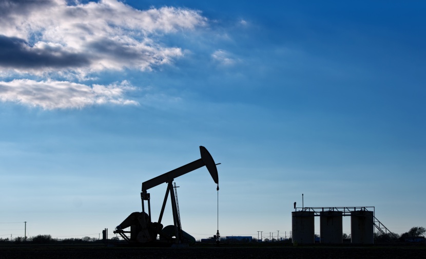 النفط يهبط مع تمسك "أوبك+" بزيادة الإنتاج .. "برنت" عند 67.6 دولارا