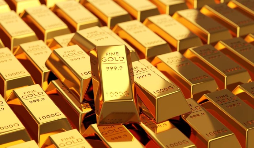 الذهب ينخفض بأكثر من 1% وسط رهانات حول تشديد السياسة النقدية الأمريكية