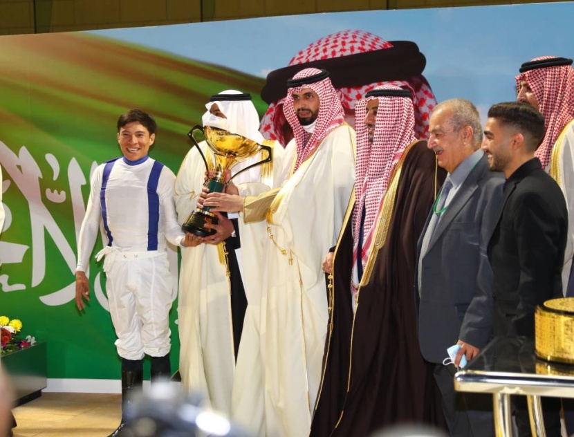 "نجام" و"ماكينج ميراكلس" يتوجان بكأس ولي العهد لخيل الإنتاج والمستورد