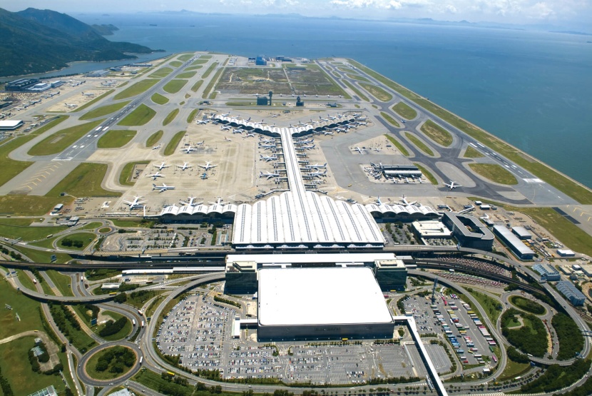 مطار هونغ كونغ يمنع رحلات الترانزيت من 153 دولة ضمن تدابير الحد من كوفيد