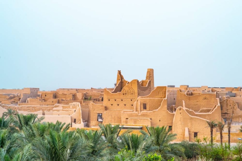 الدرعية .. طريق قوافل التجارة التاريخية وقبلة الباحثين عن الرزق
