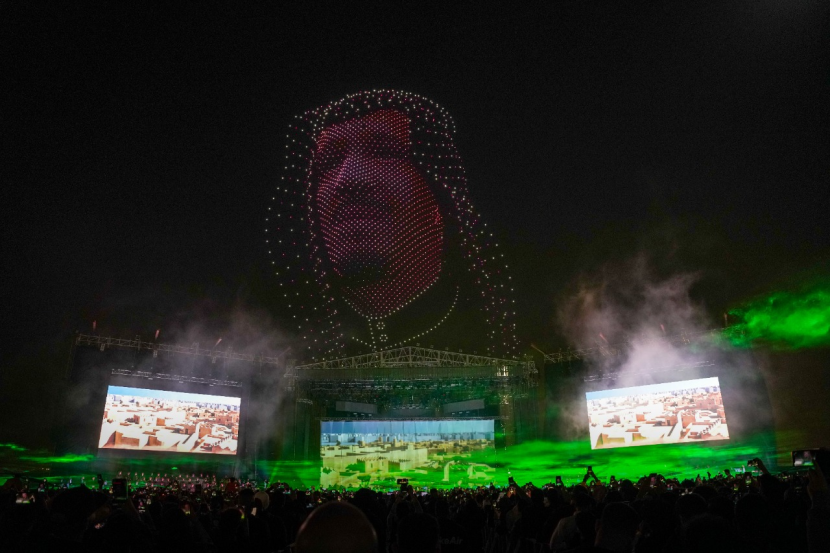بإيقاعات الموسيقى .. زوار موسم الرياض يحتفلون بوصولهم  لـ 14 مليون زائر