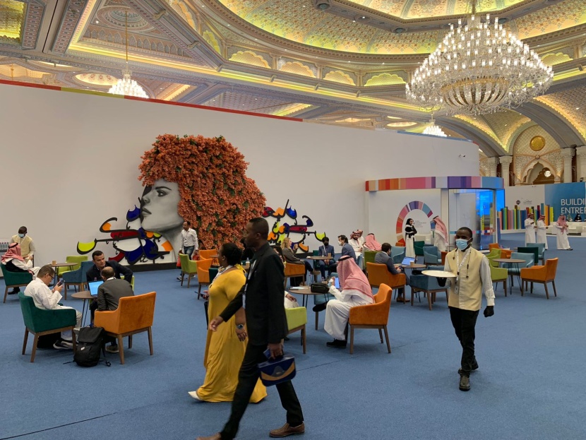 صور من المعرض المصاحب لـ "المؤتمر العالمي لريادة الأعمال"