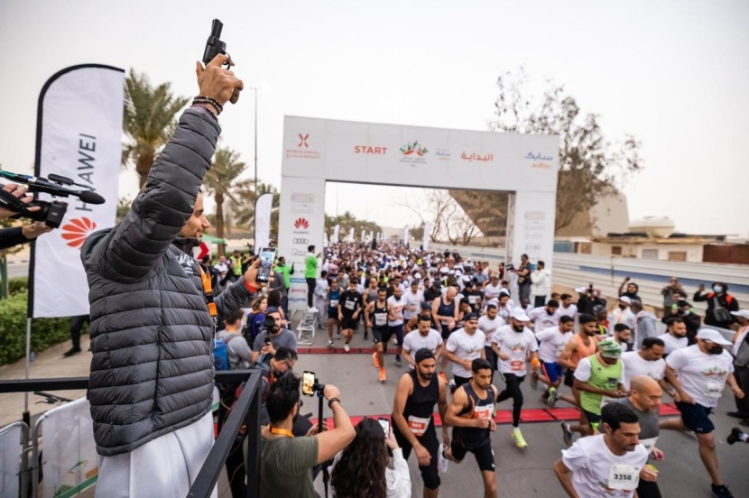 ماراثون الرياض يشهد مشاركة أكثر من 10 آلاف متسابق