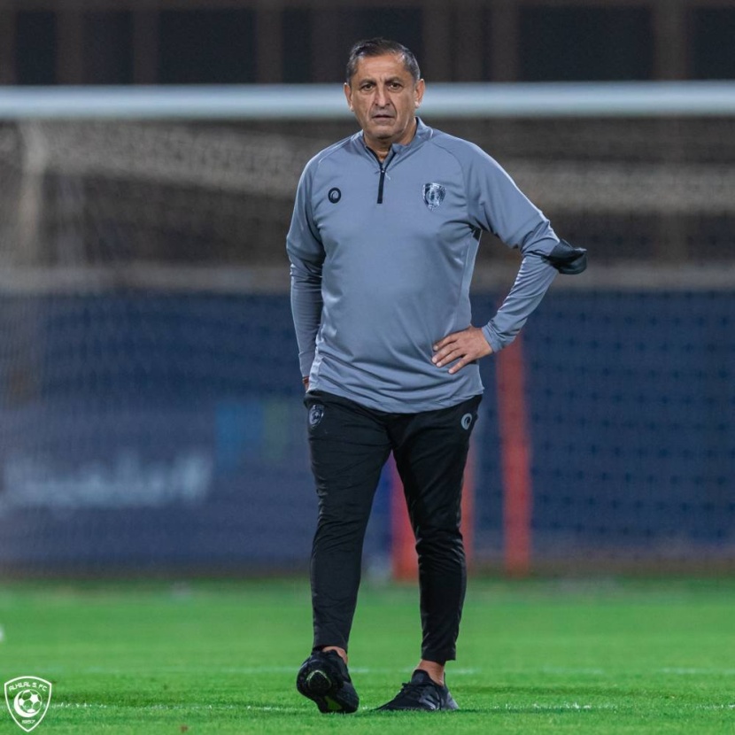 الهلال .. التسديد على الباب الصغير
