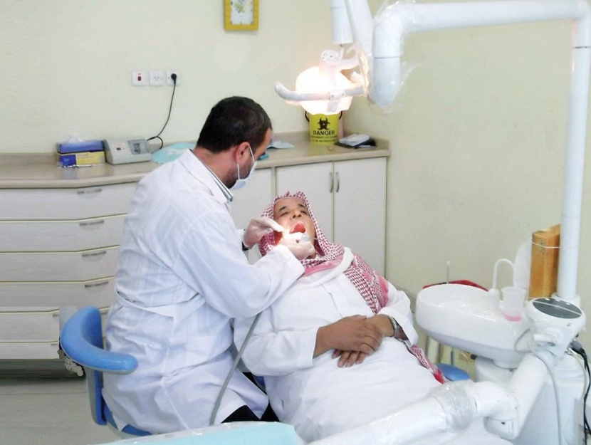 بدء تطبيق قراري توطين المهن الصحية ورفع الحد الأدنى لأجور أطباء الأسنان والصيدلة