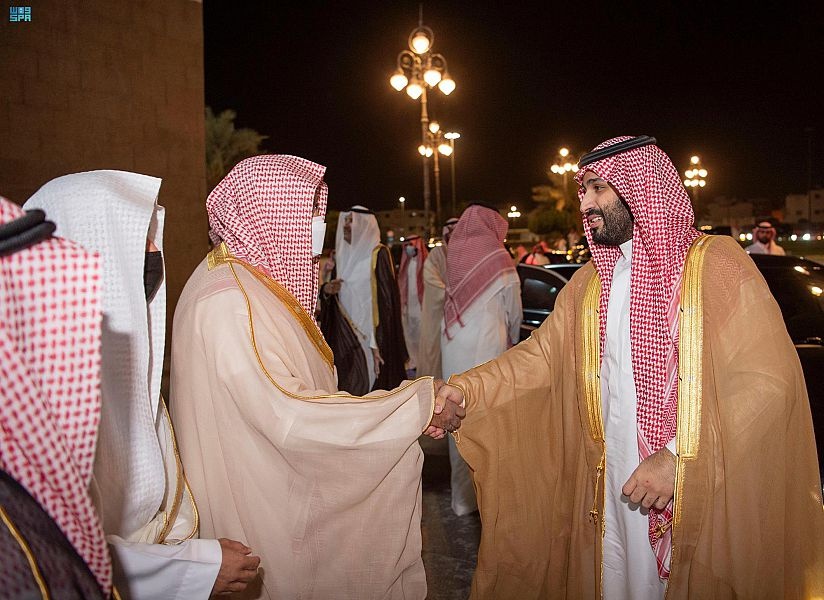 ولي العهد يزور مسجد قباء ويؤدي ركعتي تحية المسجد
