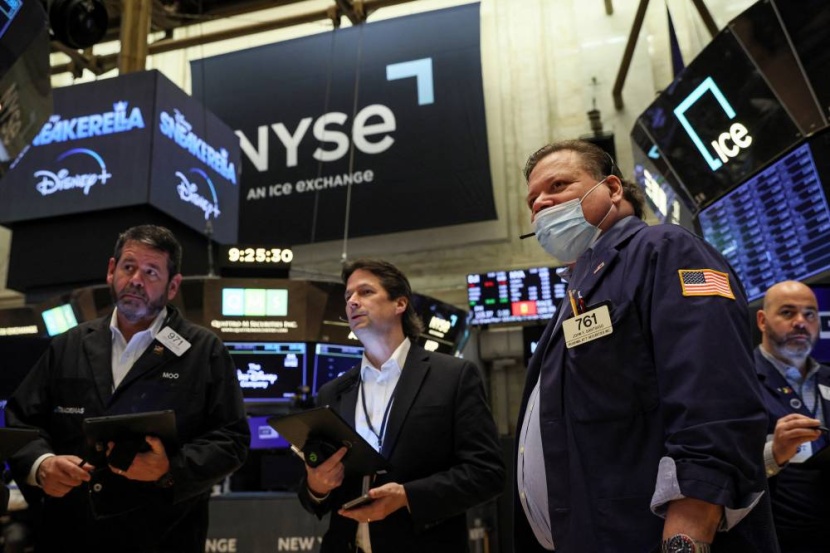 أفضل أداء يومي للأسهم اليابانية منذ مارس .. «سوفت بنك» قاد الارتفاعات بقفزة 12.22 %